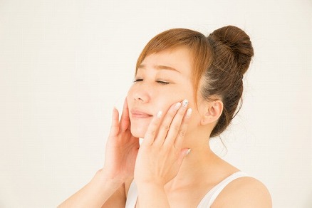 美容液や下地を選ぶうえで国産にこだわる理由とは?
